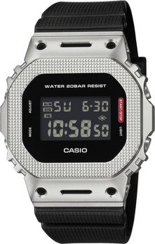Casio GM-5600M-1